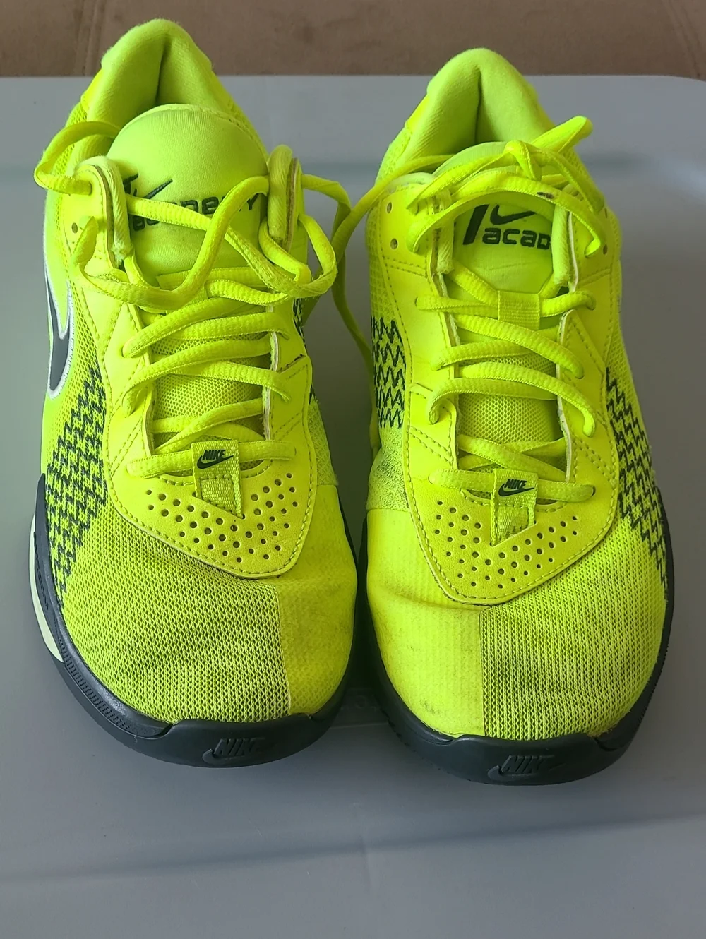 Nike GT Academy Neon Yellow and Black Athletic Sneakers Size 7.5